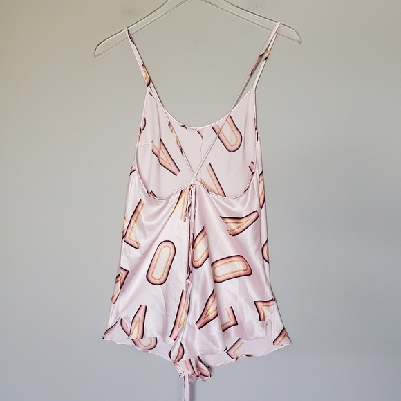 NWT Victoria's Secret Pink Satin Spellout Love Strappy Romper Size Small - Picture 6 of 7